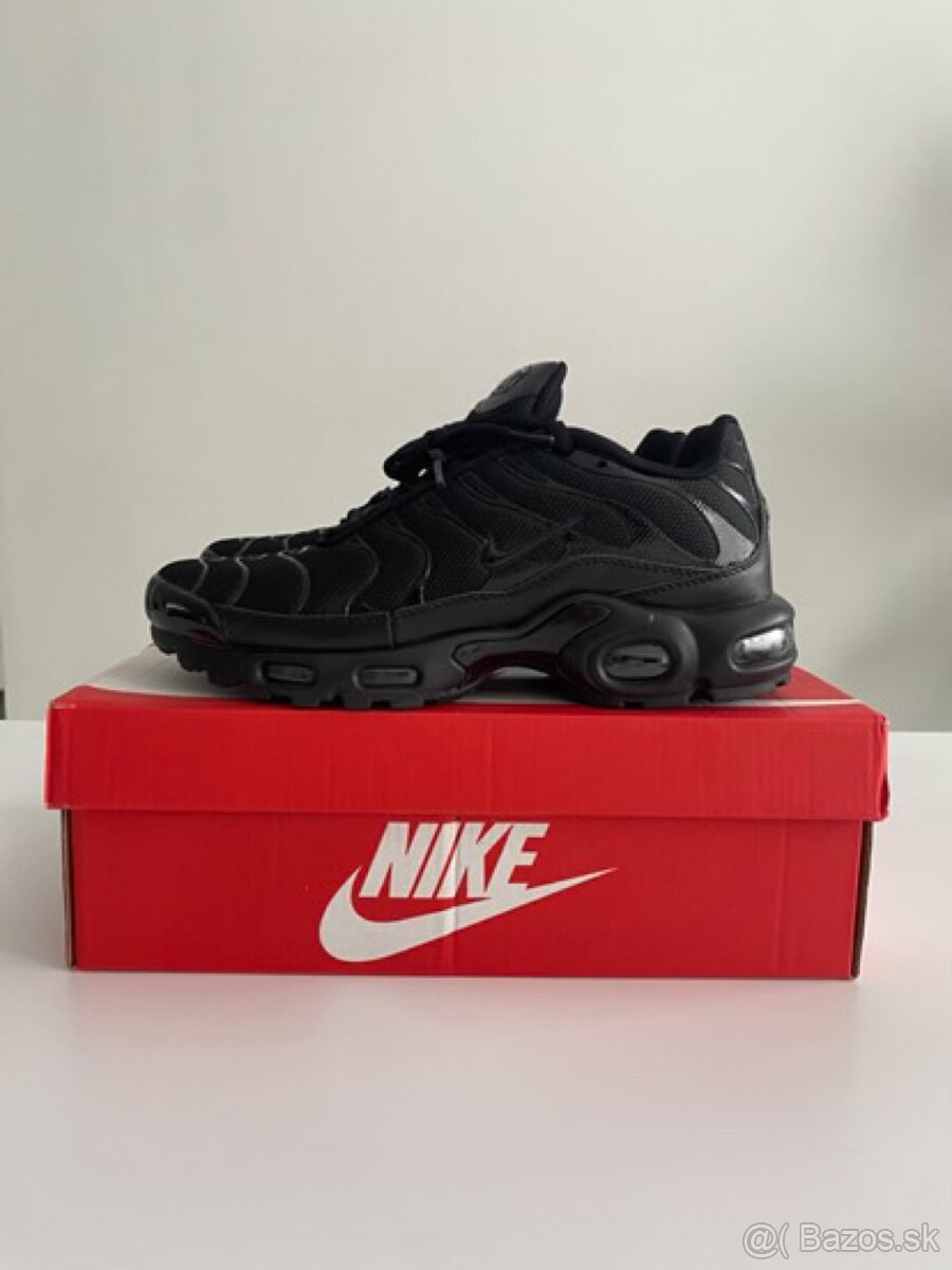 Nike Air Max Plus - Triple Black