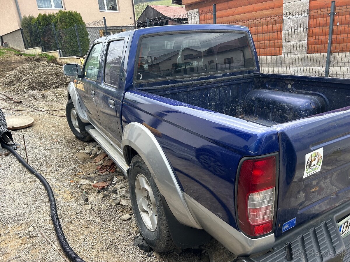 Nissan navara