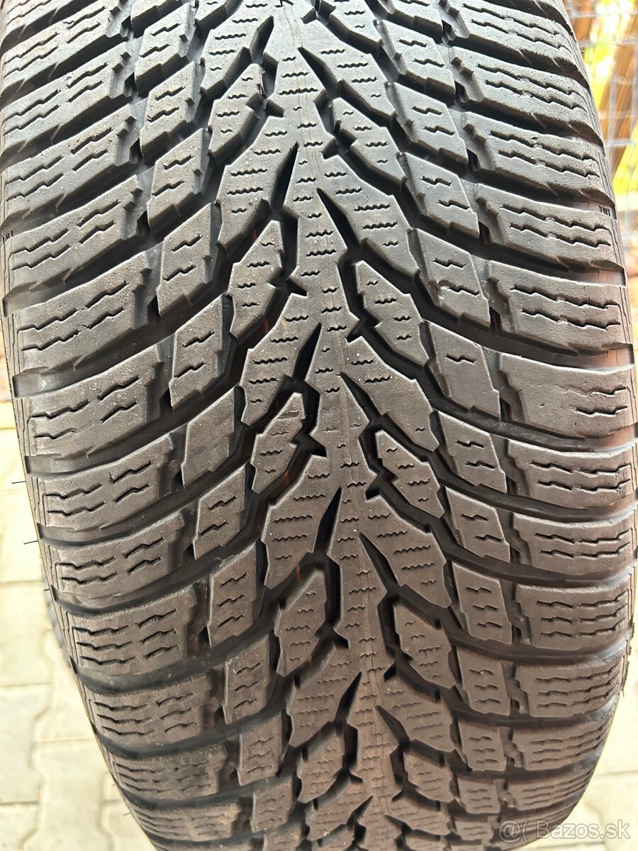 Zimná sada pneu 215/55R17 Nokian