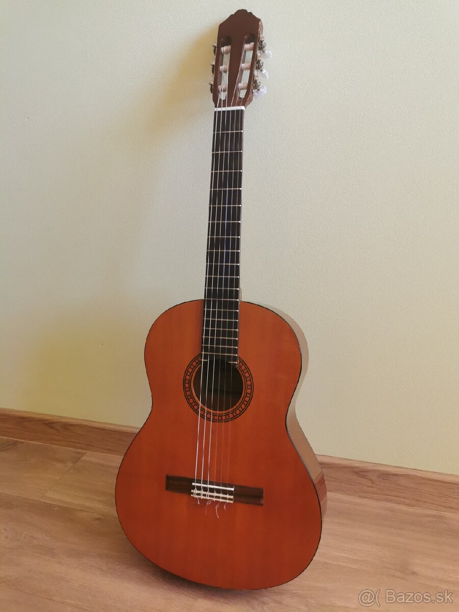 Gitara Yamaha CS40