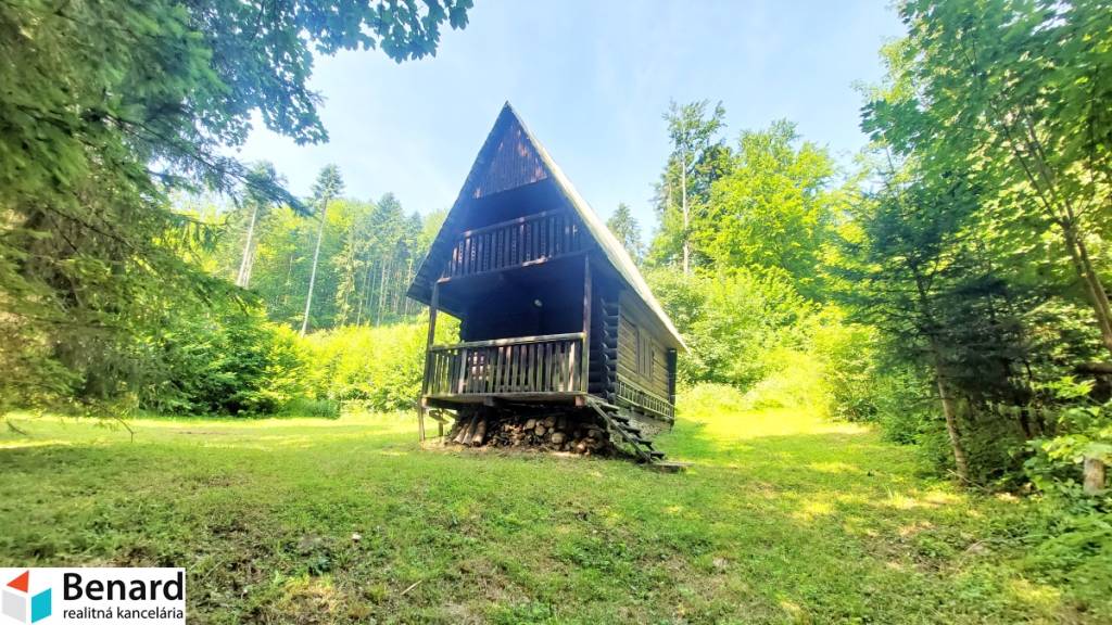 NA PREDAJ CHATKA PRIAMO V LESE, okr. BARDEJOV