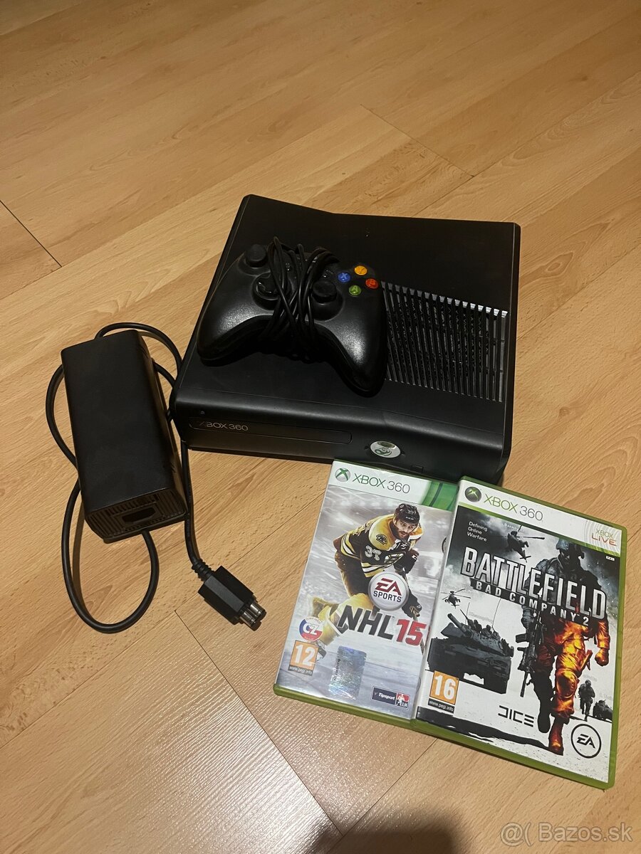 Xbox 360 + káble + 2hry + 1 ovládač