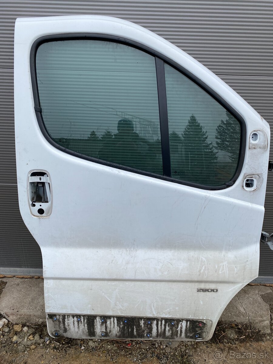 prave predne dvere opel vivaro renault trafic