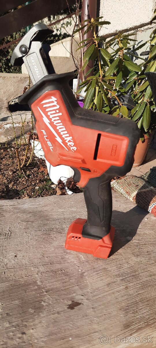 Milwaukee m18 pila