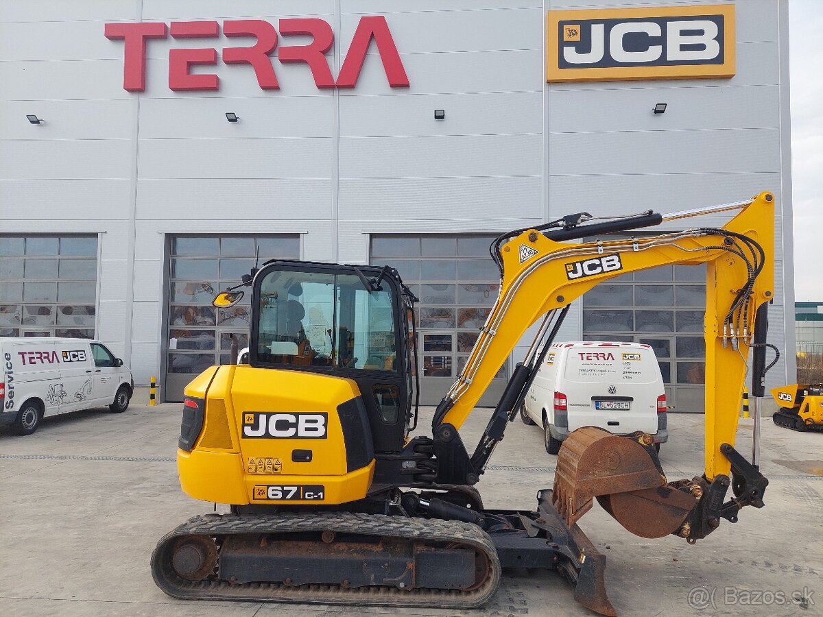 JCB 67C-1 (< 7t)