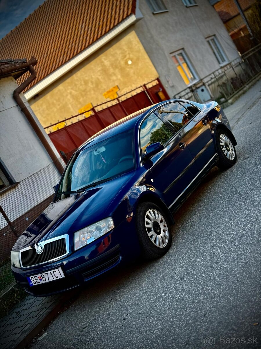 Škoda Superb 1