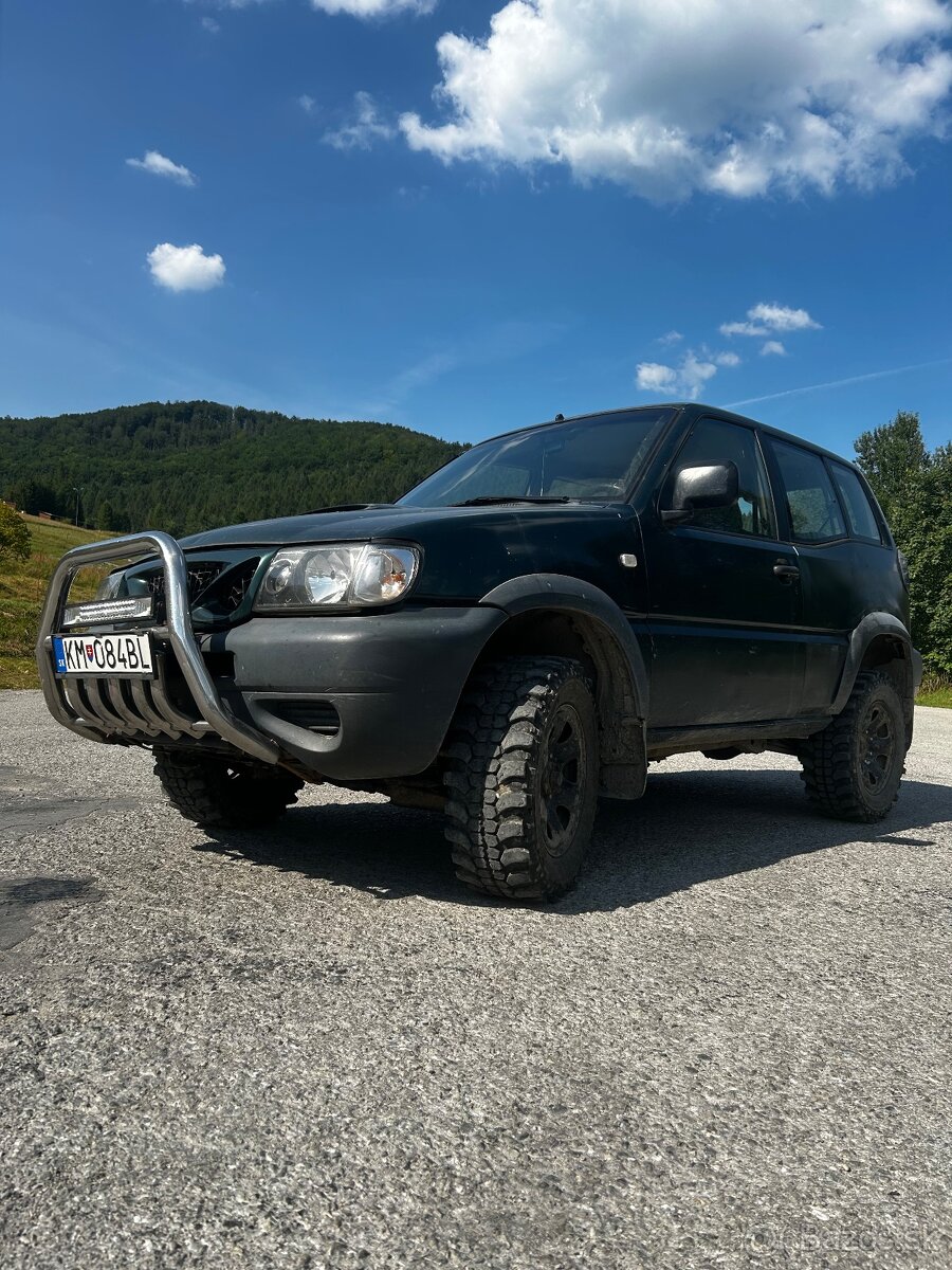 Nissan Terrano 2