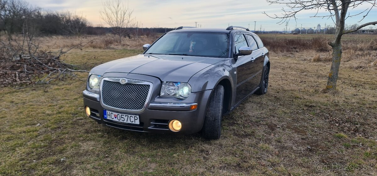 Rozpredám Chrysler 300c touring 3.0crd