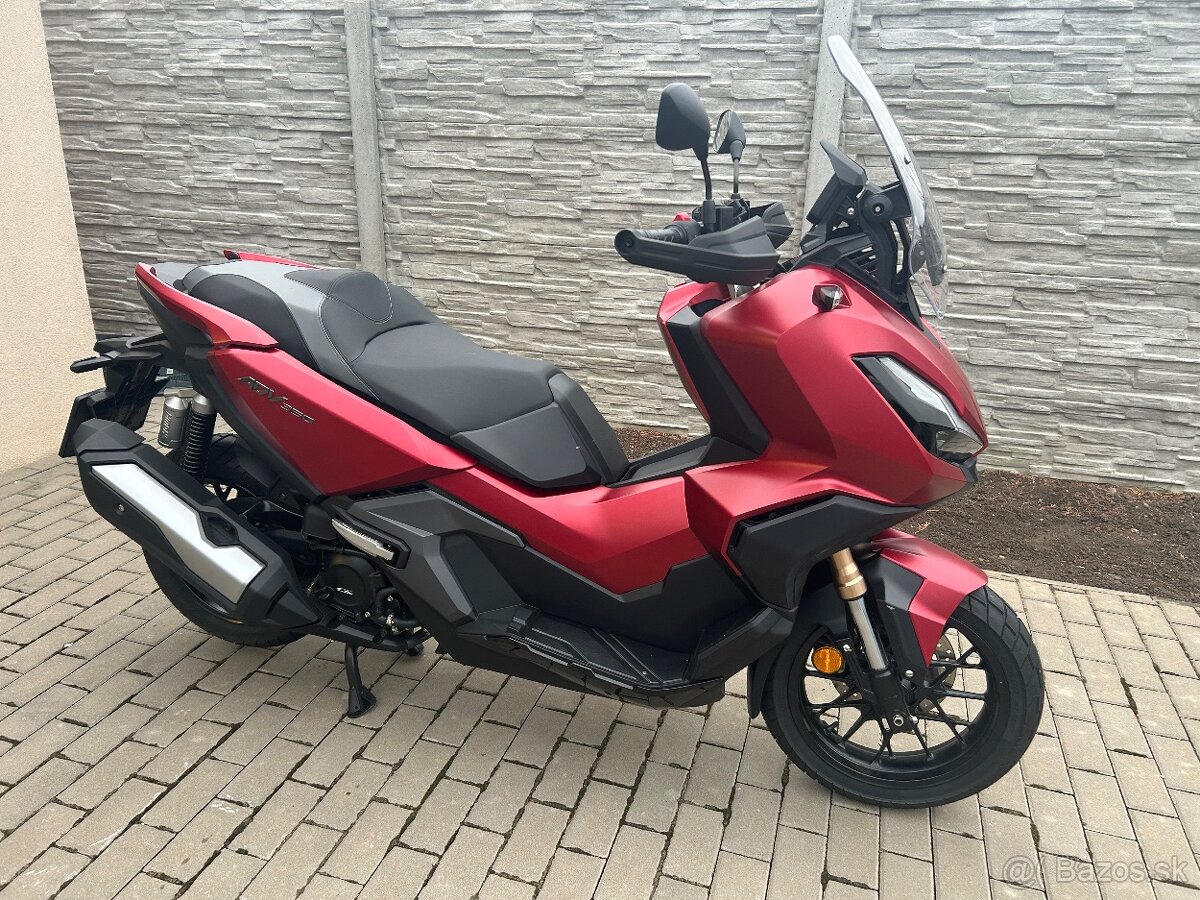 Predám skúter Honda ADV 350