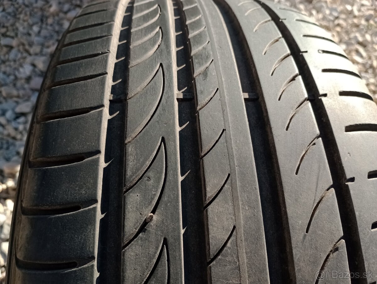 Predam 4ks pneu  225/45/r17  letne  94Y   Pirelli