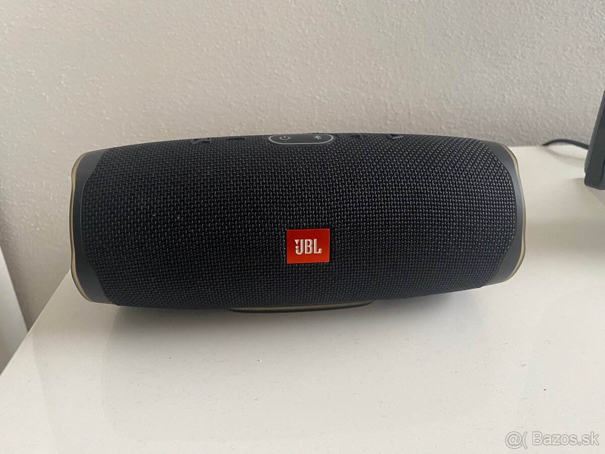 Jbl charge 4