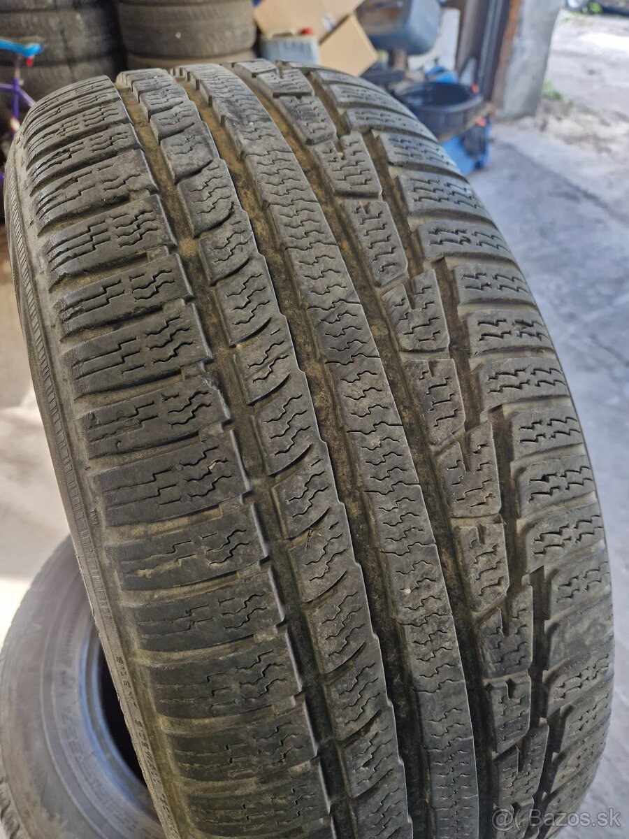 235/55R17 103V NOKIAN