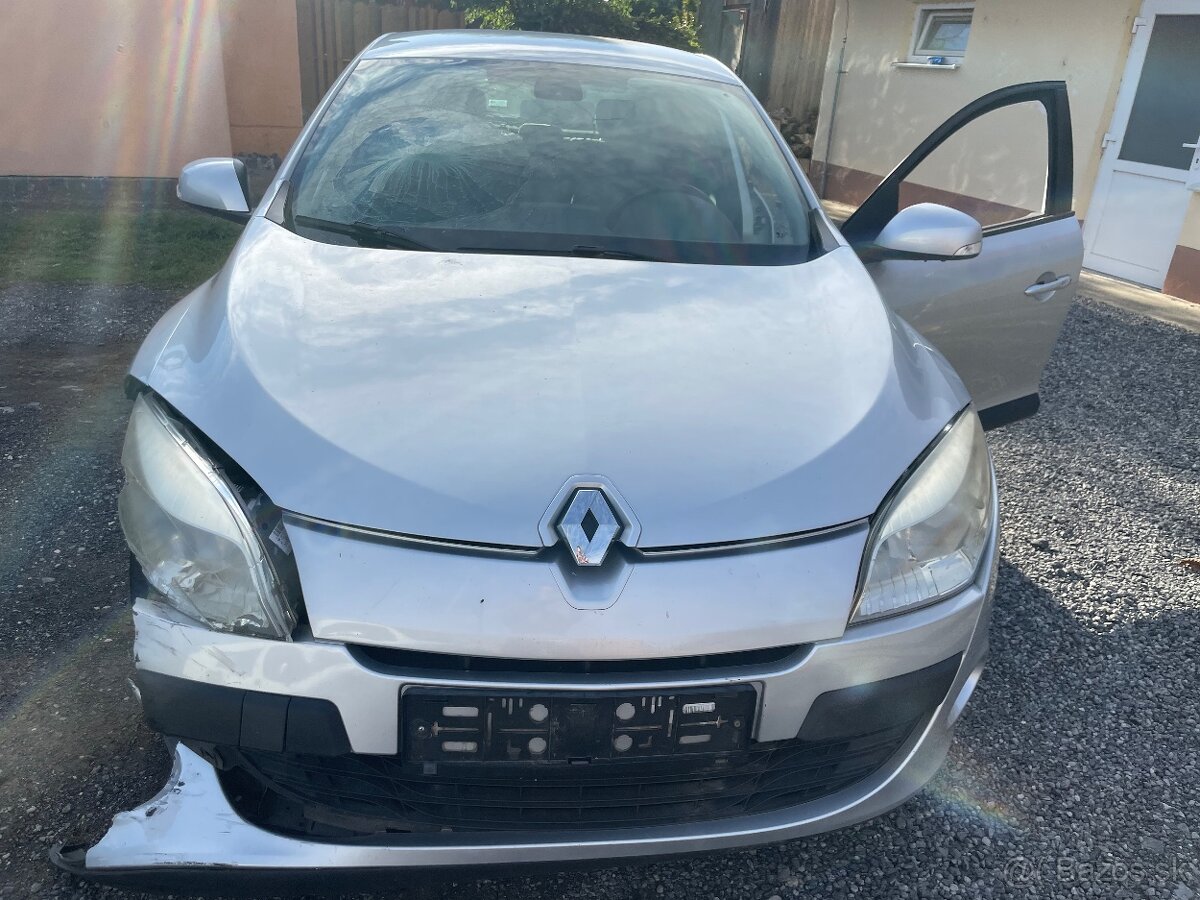 Rozpredam Renault Megane III 1.5 DCI K9KJ8 2010