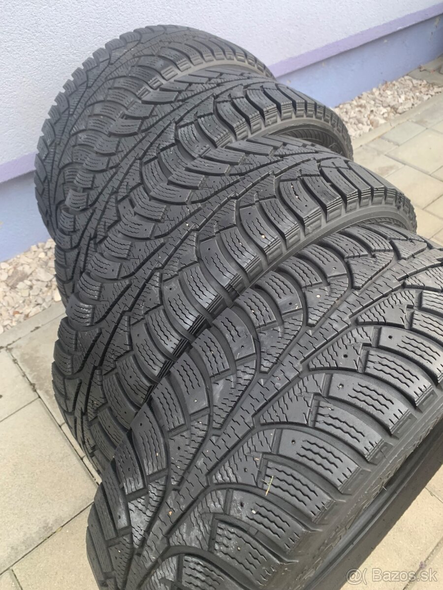 Zimne pneu 205/60 R16 INSATURBO OFFROAD