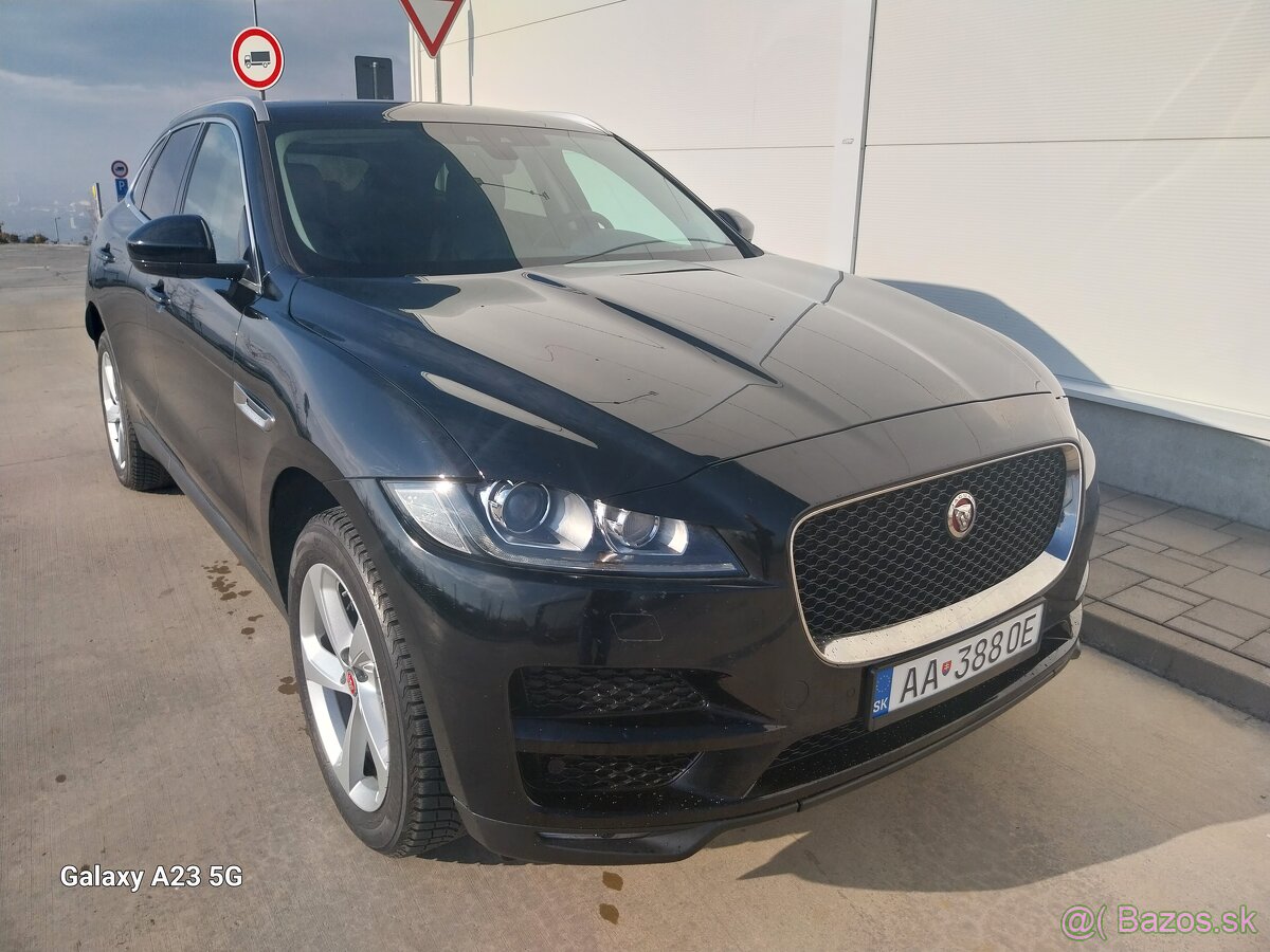 Jaguar F-Pace 2.0D  241k   44