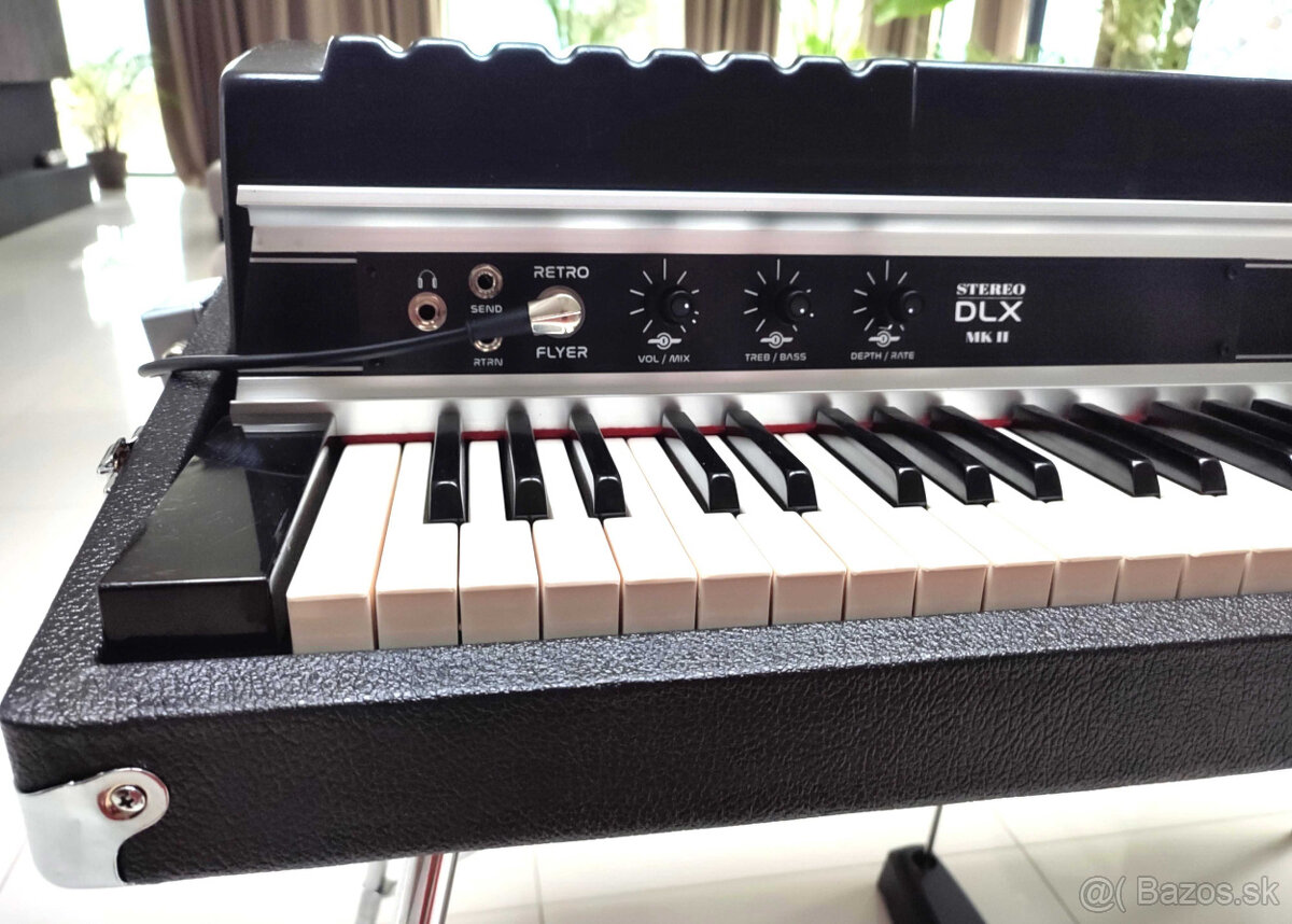 RHODES MARK II - 73 RetroFlyer DLX Preamp - PREDANÉ