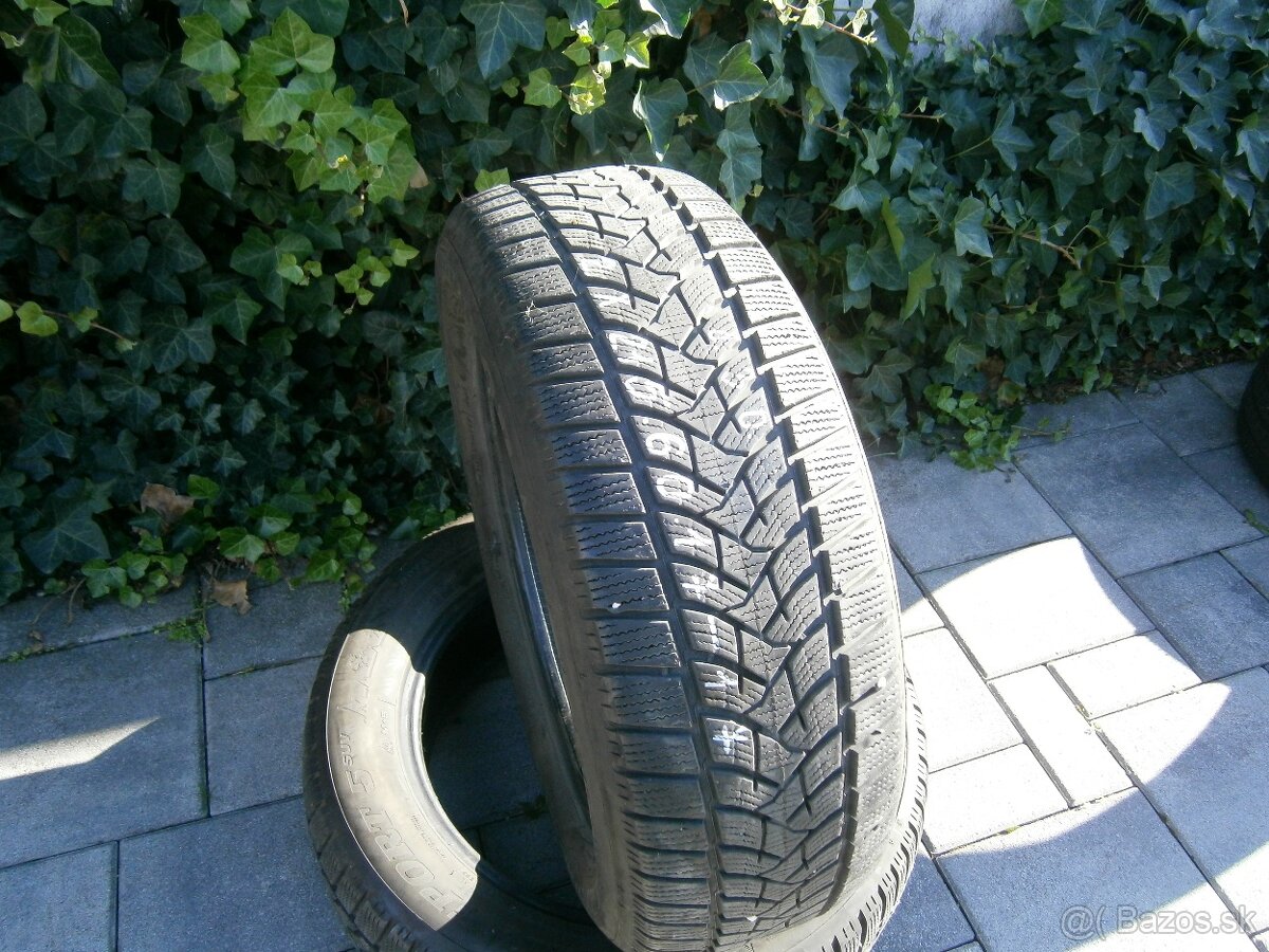 Predám 2x zimné pneu Dunlop SUV 215/60 R17 97HXL