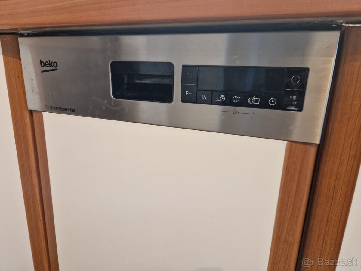 BEKO vstavana umyvacka 45cm