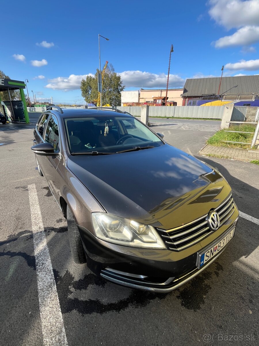 Predam volkswagen passat b7 combi