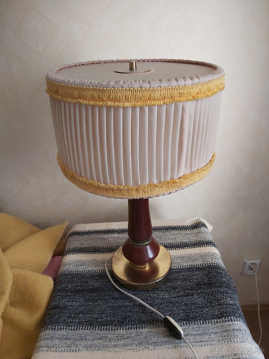 Nočná lampa stolová