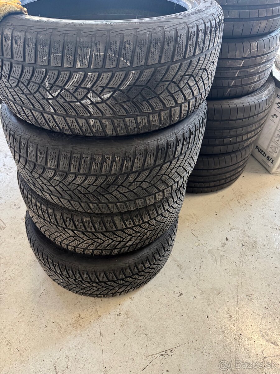 Good year zimné 235/45 r18