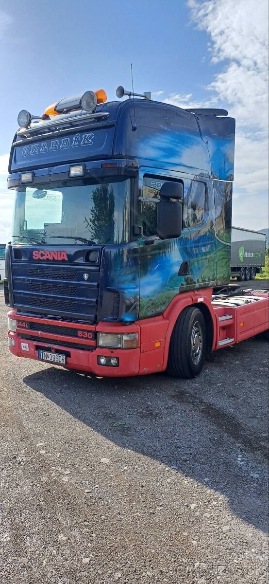 SCANIA  144 530 V8