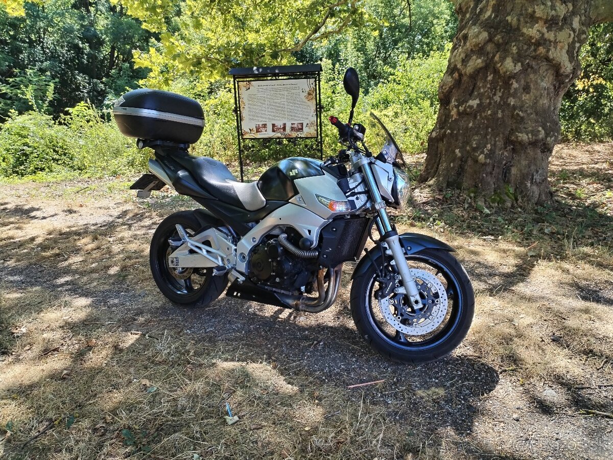 Suzuki GSR 600 72kw rok.v 2006