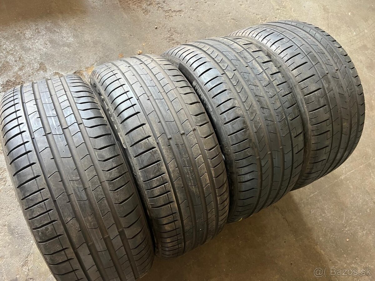 Letne Pneu Pirelli 245/40 R19 275/35 R19 Dvojrozmer