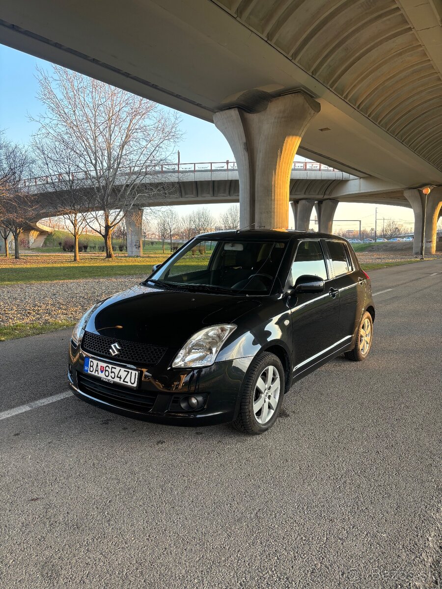 Suzuki Swift 2010 1.3i