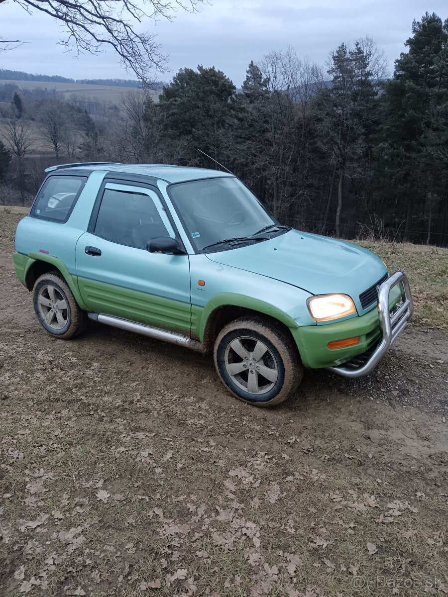 TOYOTA RAV4