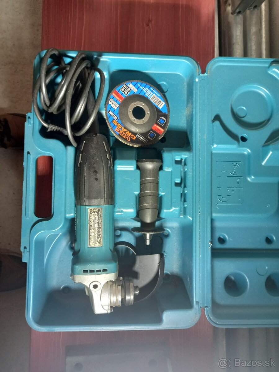 Makita 5030.