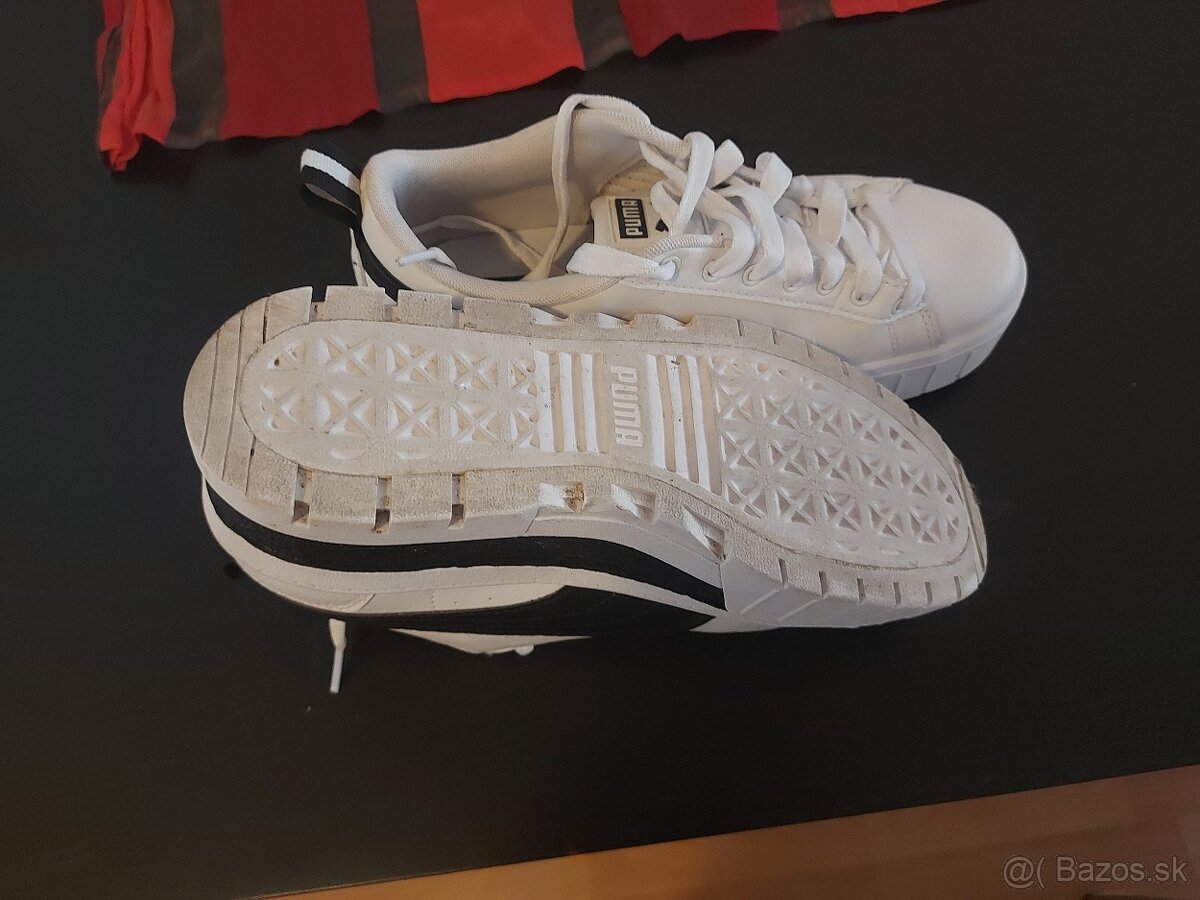 Ženské puma tenisky  40