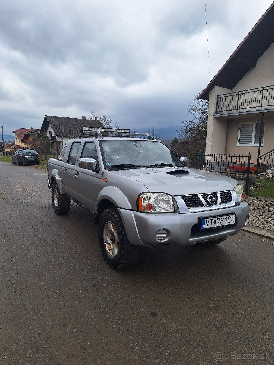 Nissan Navara 2.5