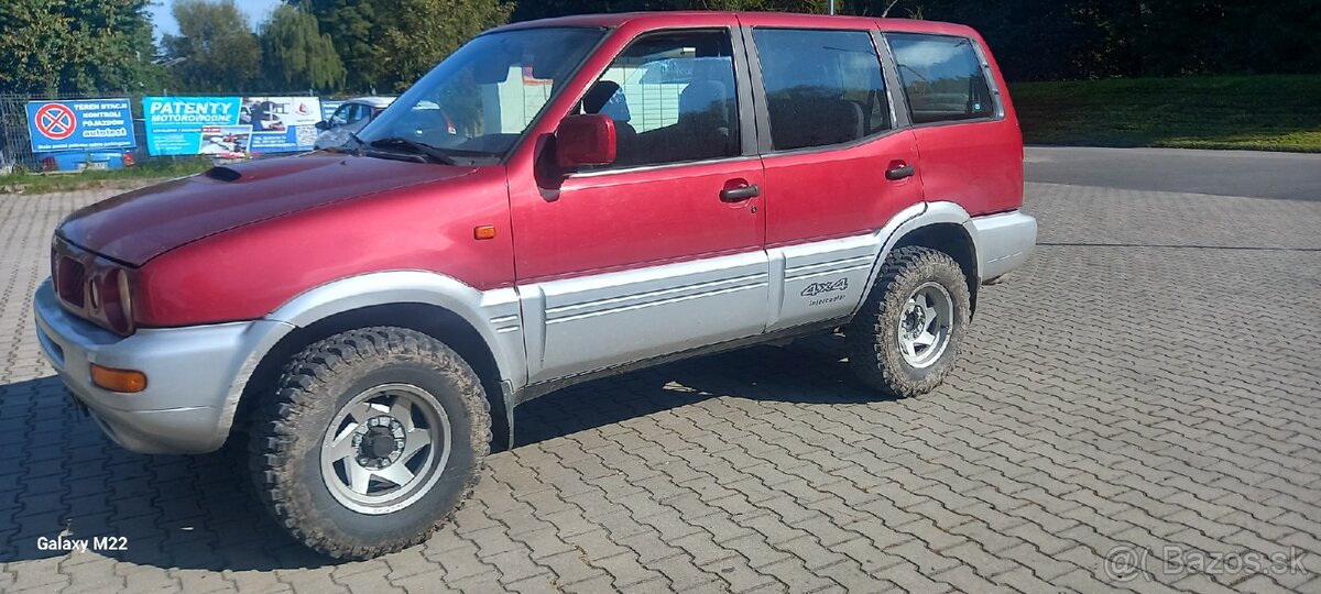 Nissan Terrano 99r