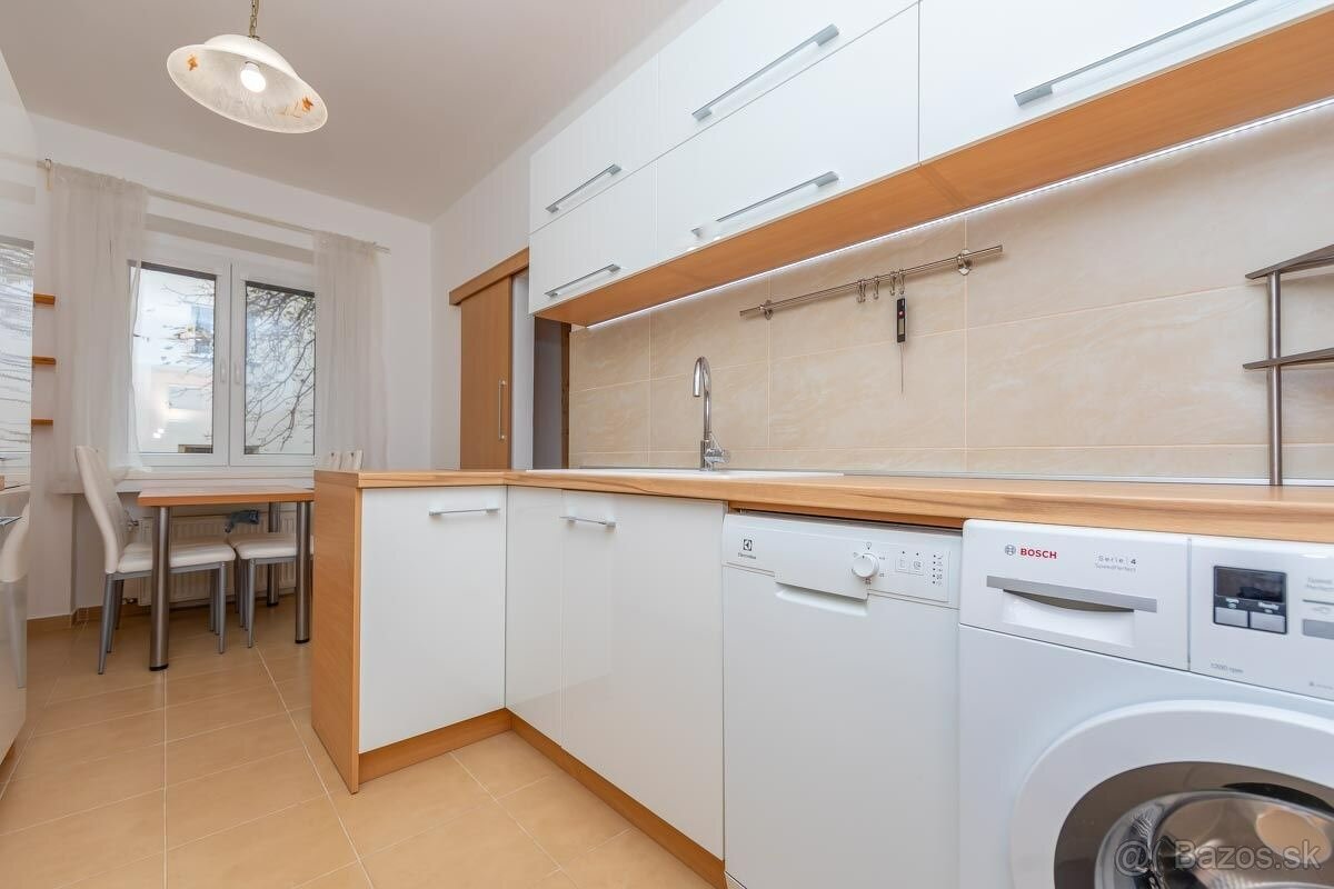 RENTAL: 2-room apartment, Janáčkova 6, Old Town, Bratislava 