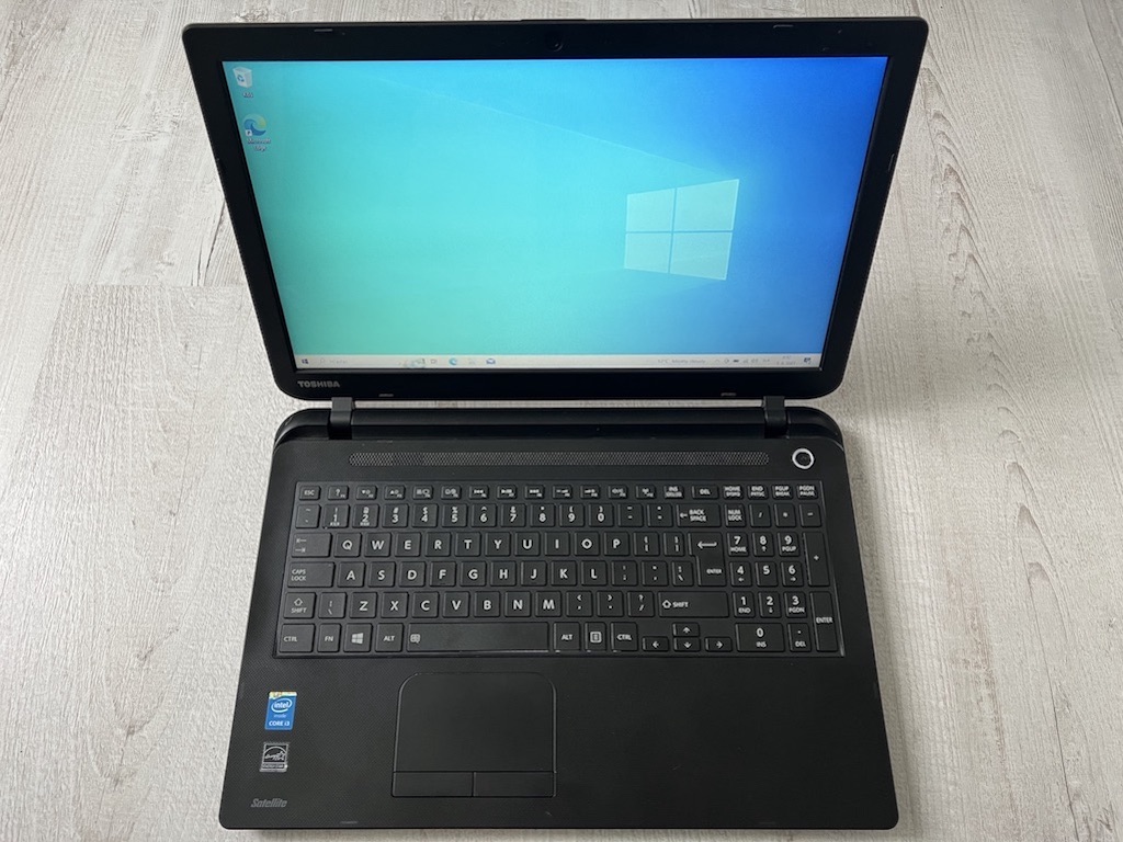 TOSHIBA Satellite, Core i3 4x1.7GHz, Intel HD, 8GB ram, 248G