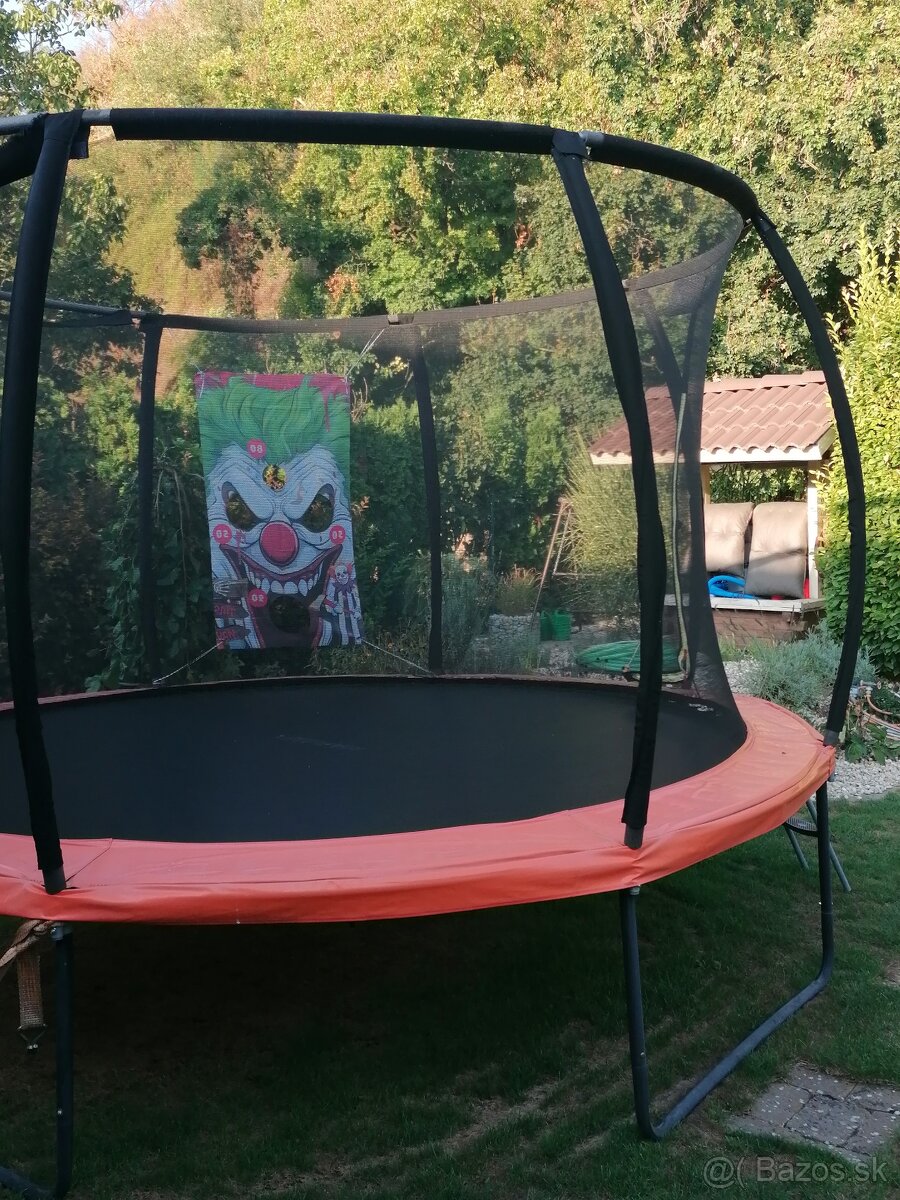 Trampolína