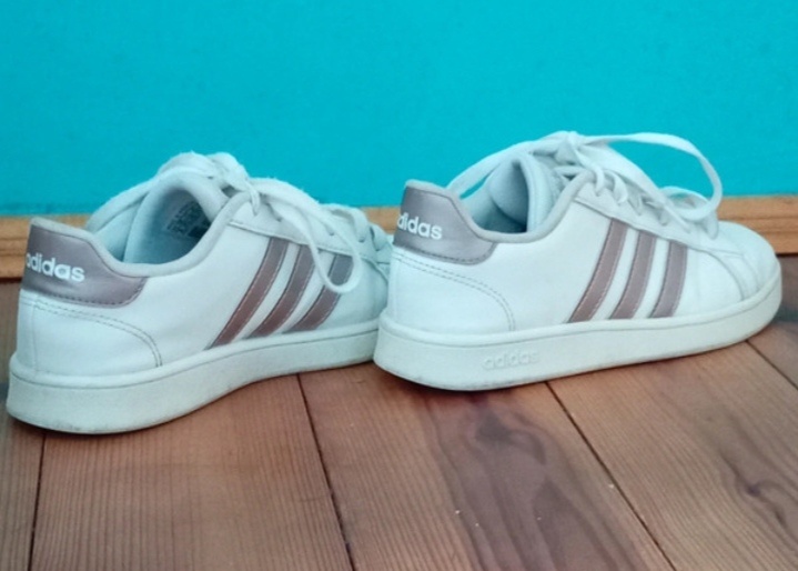 Adidas tenisky