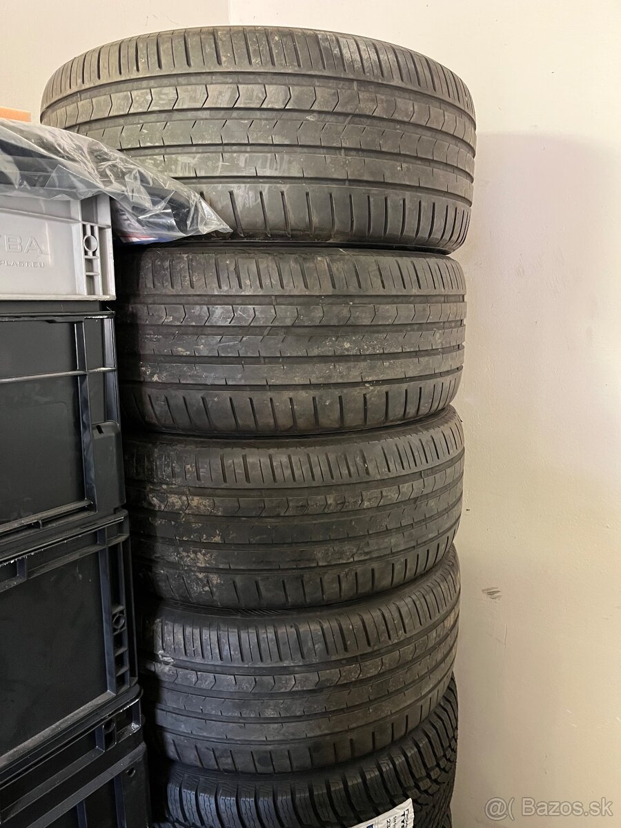 Prodám sadu letních gum 225/45 R17 Vredestein