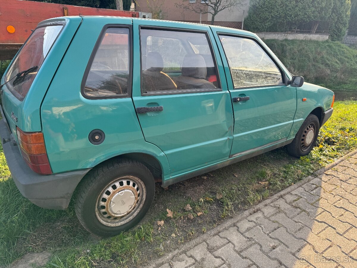 Fiat uno dvere