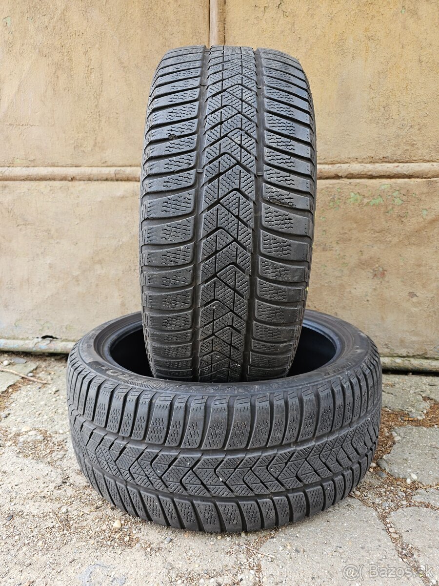 Predám 2-Zimné pneumatiky Pirelli scottozero 245/40 R20