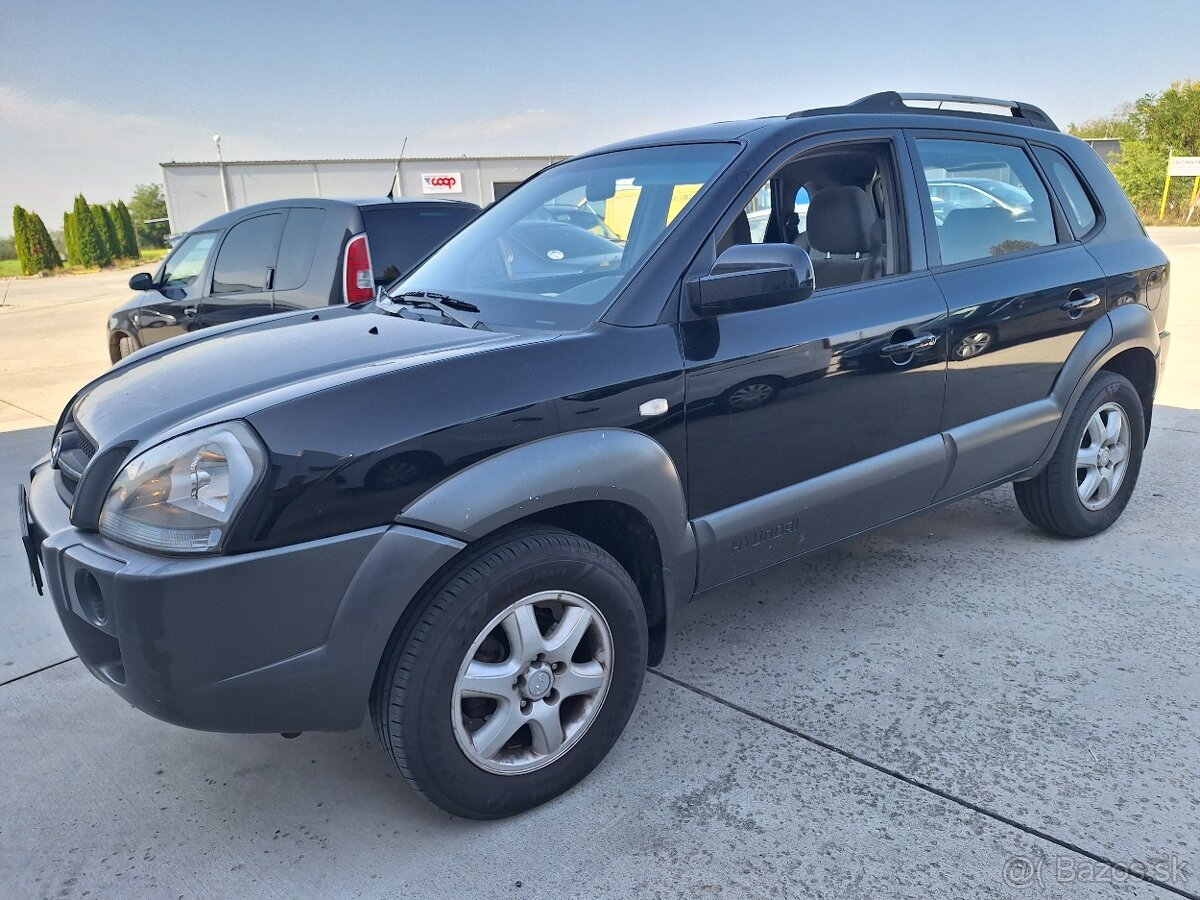 HYUNDAI TUSCON 2,0 BENZÍN MANUÁL