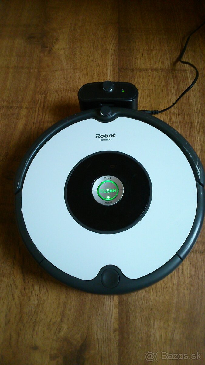 Robotický vysávač iRobot Roomba 605