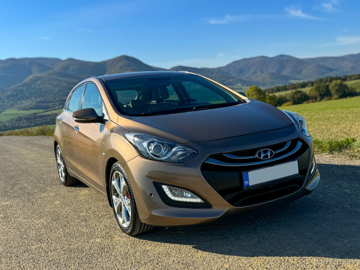 Hyundai I30 STYLE, 1.6CRDi 94kw, kúpene v SR