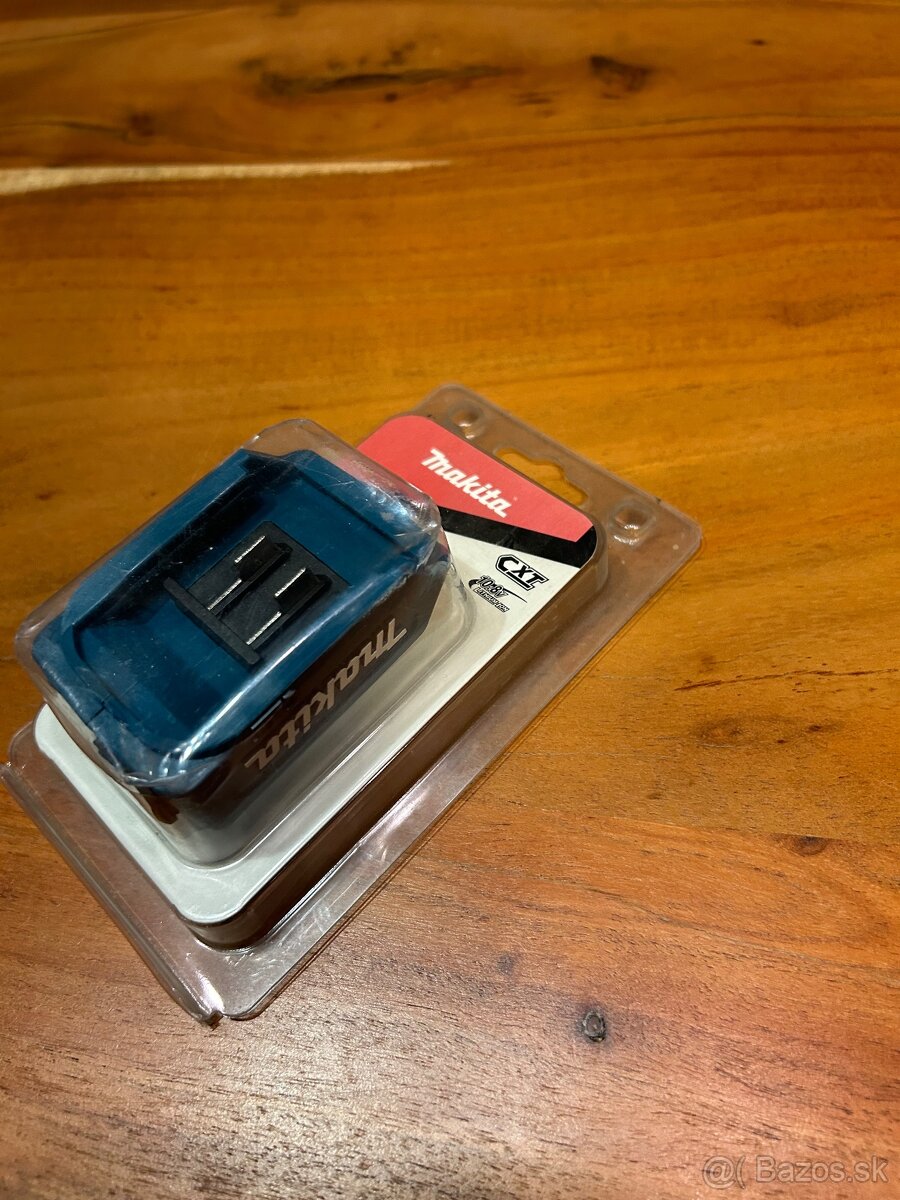 Makita USB adapter