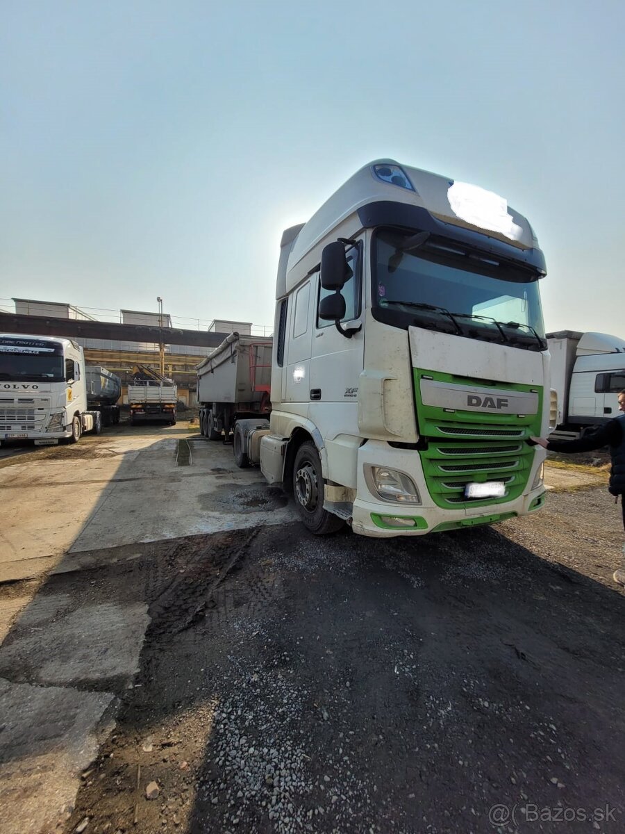 Tahač DAF XF 106 460 rok 2014 mega naj cca 900tis