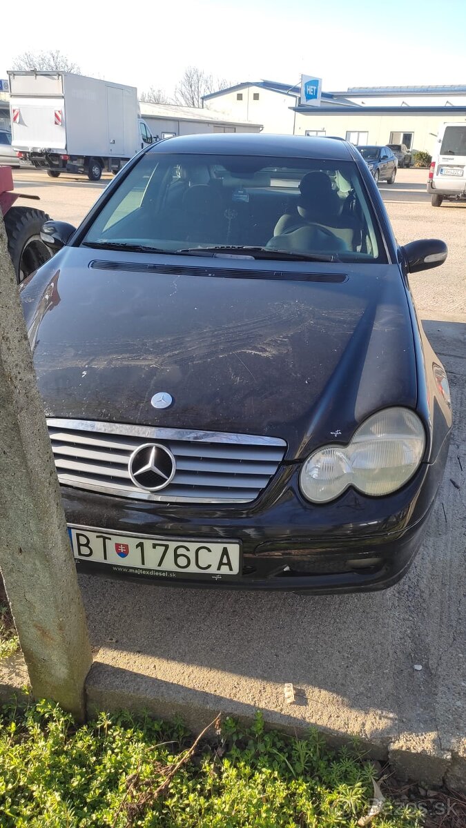 Predám avto Mercedes Benz c180 1.8 benzin