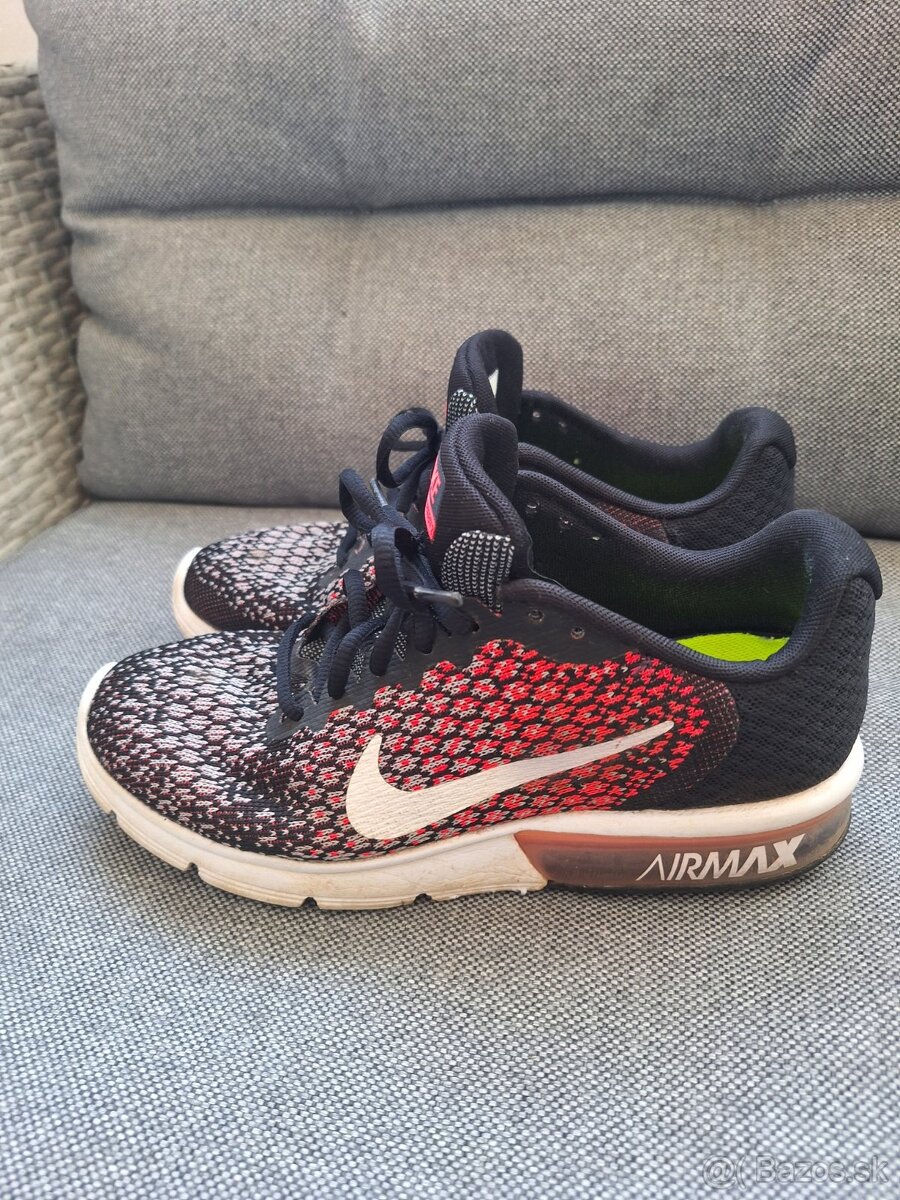 NIKE tenisky unisex veľ.38,5