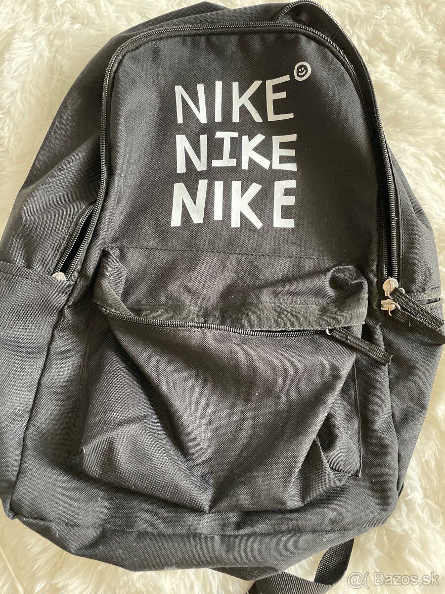 ruksak Nike skolsky