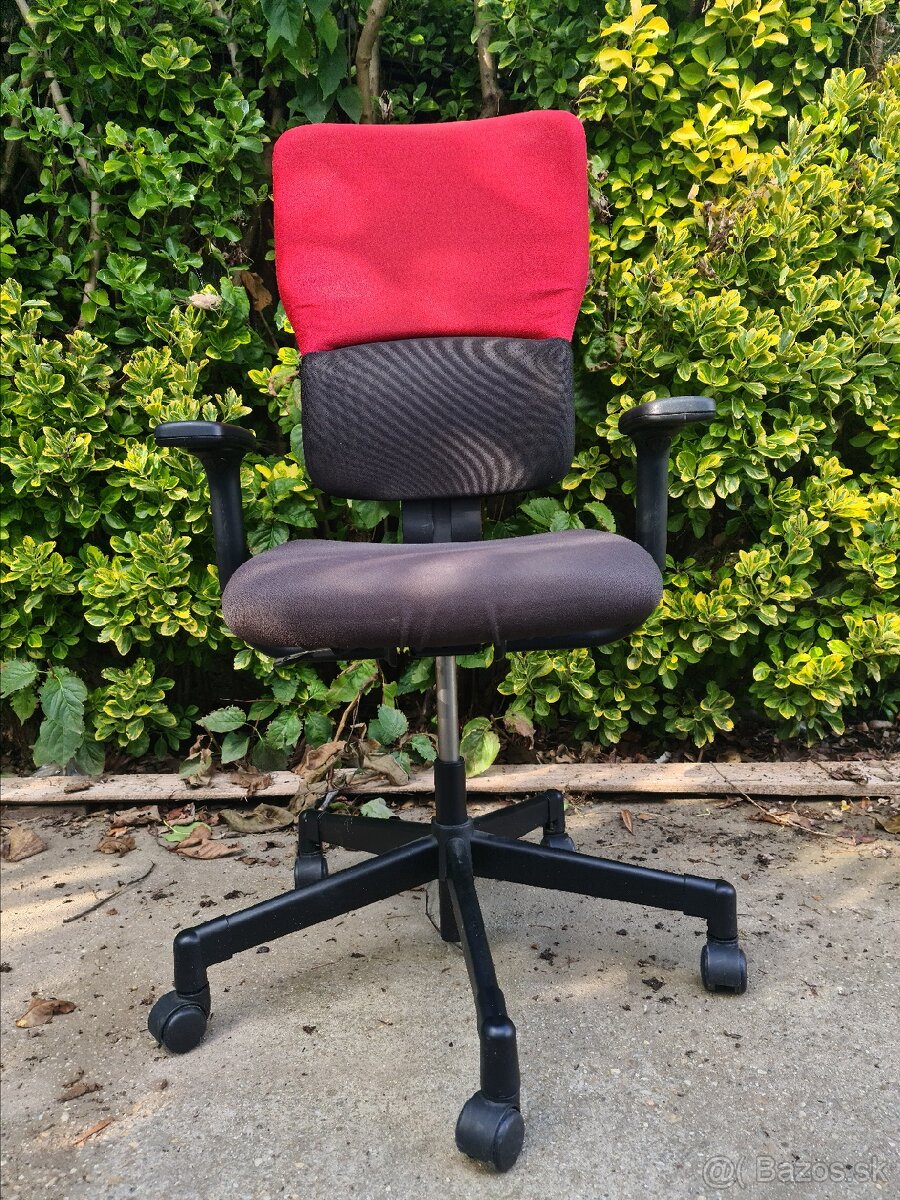 Steelcase ergonomická kancelárska stolička